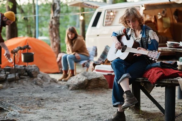 Comment réussir son camping : conseils et astuces pratiques